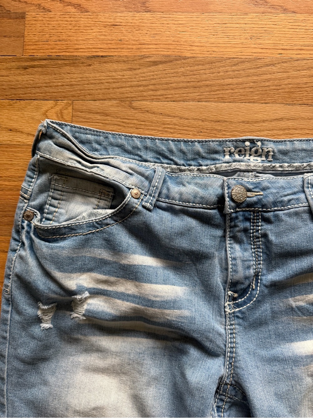 Y2K Low Rise Capris Size 18 - Picture 3 of 4